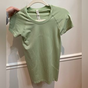 Lululemon Swiftly Tech Short Sleeve 2.0